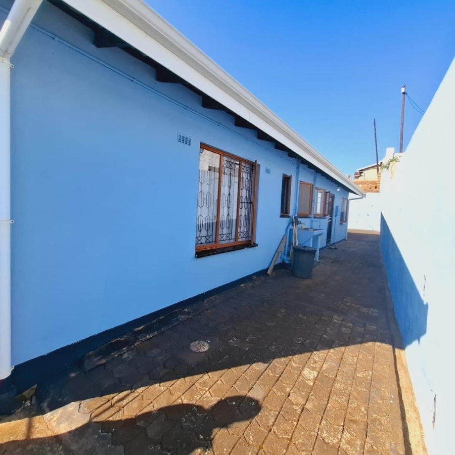3 Bedroom Property for Sale in Newlands East KwaZulu-Natal