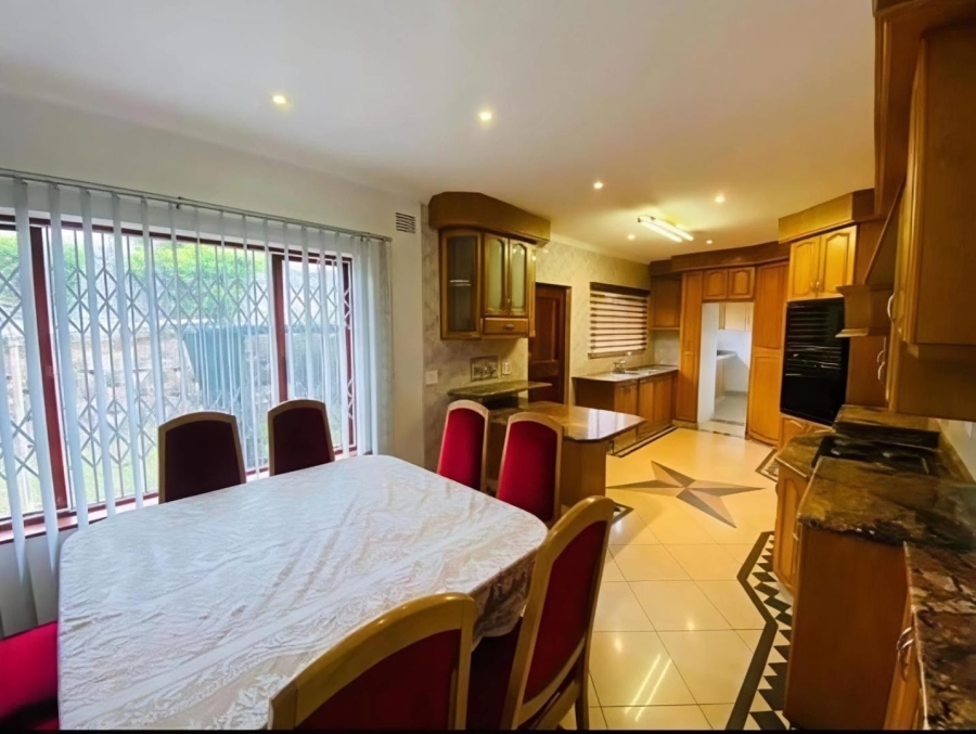 6 Bedroom Property for Sale in Malvern KwaZulu-Natal