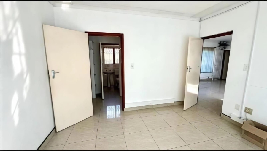 6 Bedroom Property for Sale in Malvern KwaZulu-Natal