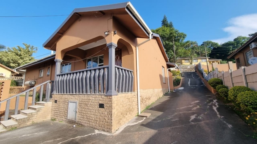 4 Bedroom Property for Sale in Shallcross KwaZulu-Natal