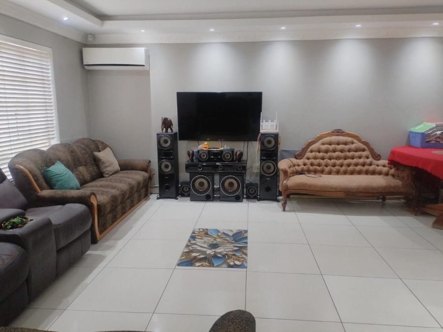 3 Bedroom Property for Sale in Escombe KwaZulu-Natal