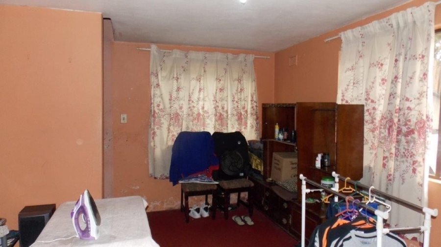 4 Bedroom Property for Sale in Risecliff KwaZulu-Natal