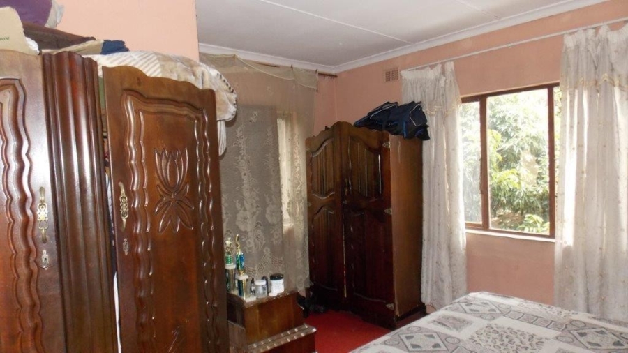 4 Bedroom Property for Sale in Risecliff KwaZulu-Natal