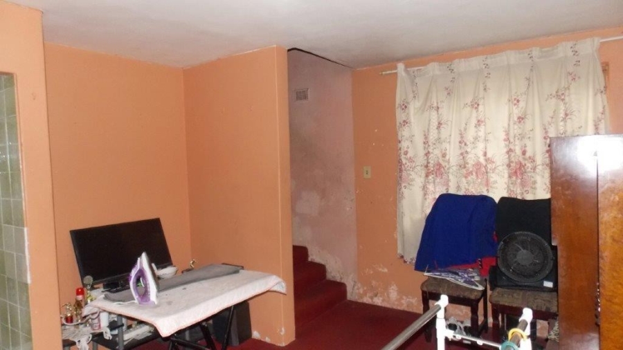 4 Bedroom Property for Sale in Risecliff KwaZulu-Natal