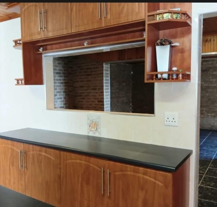 4 Bedroom Property for Sale in Risecliff KwaZulu-Natal