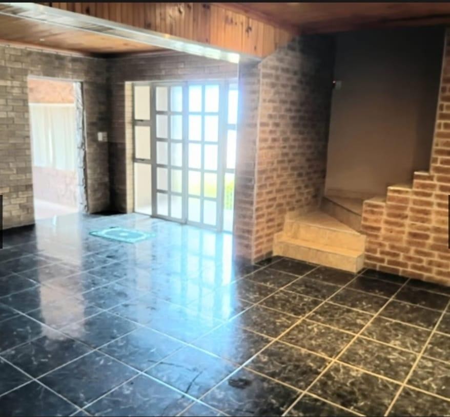 4 Bedroom Property for Sale in Risecliff KwaZulu-Natal