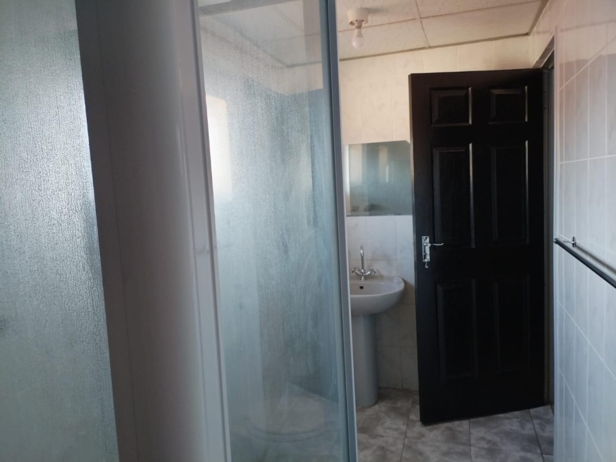 4 Bedroom Property for Sale in Risecliff KwaZulu-Natal