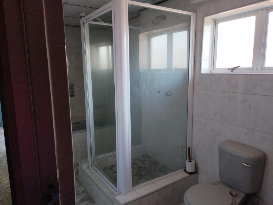 4 Bedroom Property for Sale in Risecliff KwaZulu-Natal