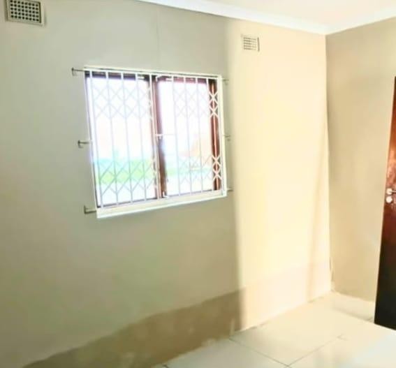 4 Bedroom Property for Sale in Risecliff KwaZulu-Natal