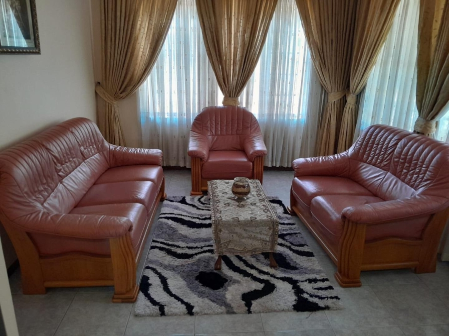 3 Bedroom Property for Sale in Silverglen KwaZulu-Natal