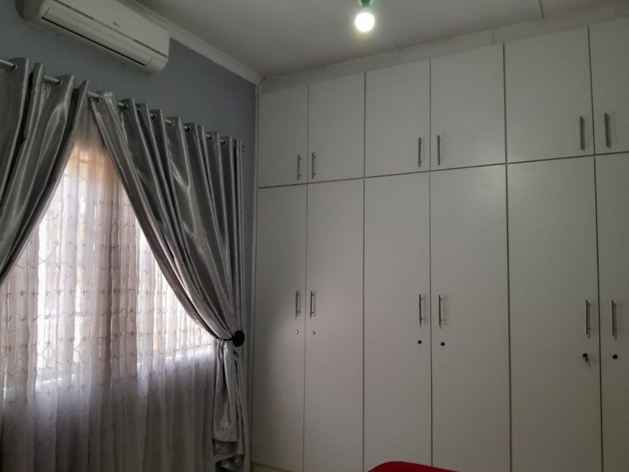 3 Bedroom Property for Sale in Silverglen KwaZulu-Natal