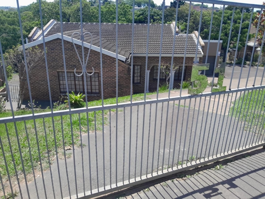 3 Bedroom Property for Sale in Silverglen KwaZulu-Natal