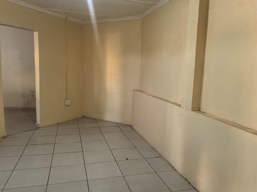 To Let 1 Bedroom Property for Rent in Bayview KwaZulu-Natal