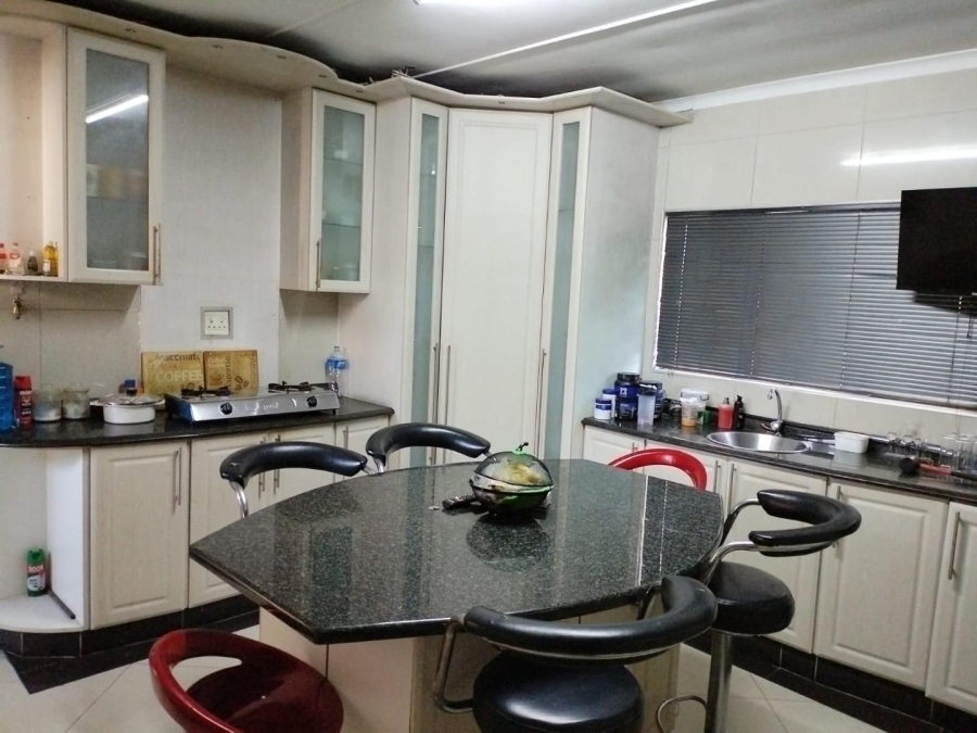 3 Bedroom Property for Sale in Silverglen KwaZulu-Natal