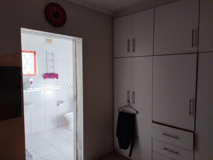 3 Bedroom Property for Sale in Silverglen KwaZulu-Natal