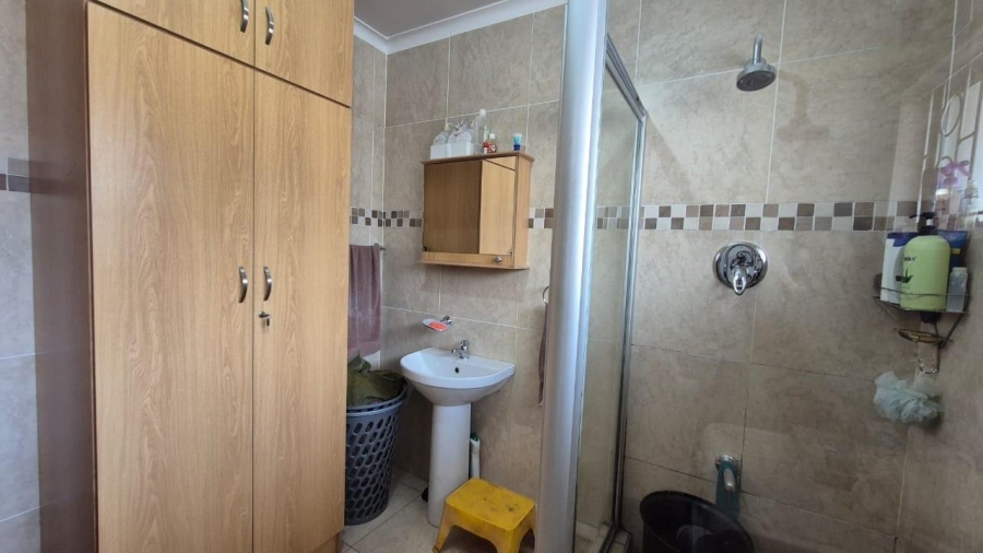 4 Bedroom Property for Sale in Umhlatuzana KwaZulu-Natal