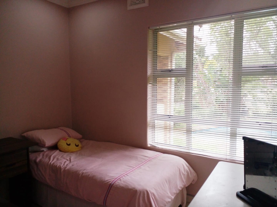 To Let 4 Bedroom Property for Rent in Malvern KwaZulu-Natal