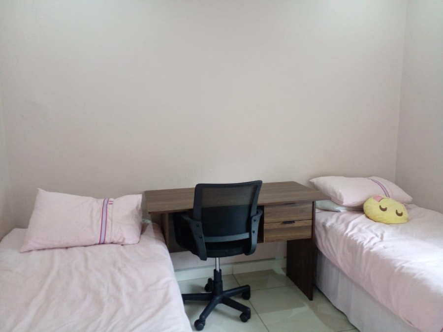 To Let 4 Bedroom Property for Rent in Malvern KwaZulu-Natal