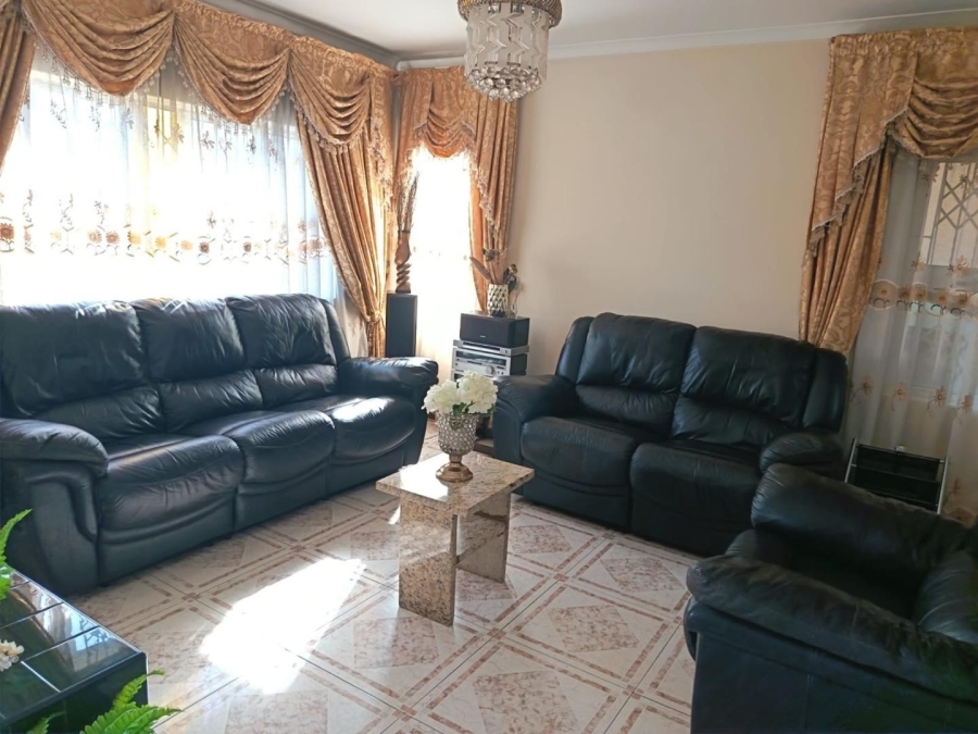 4 Bedroom Property for Sale in Crossmoor KwaZulu-Natal