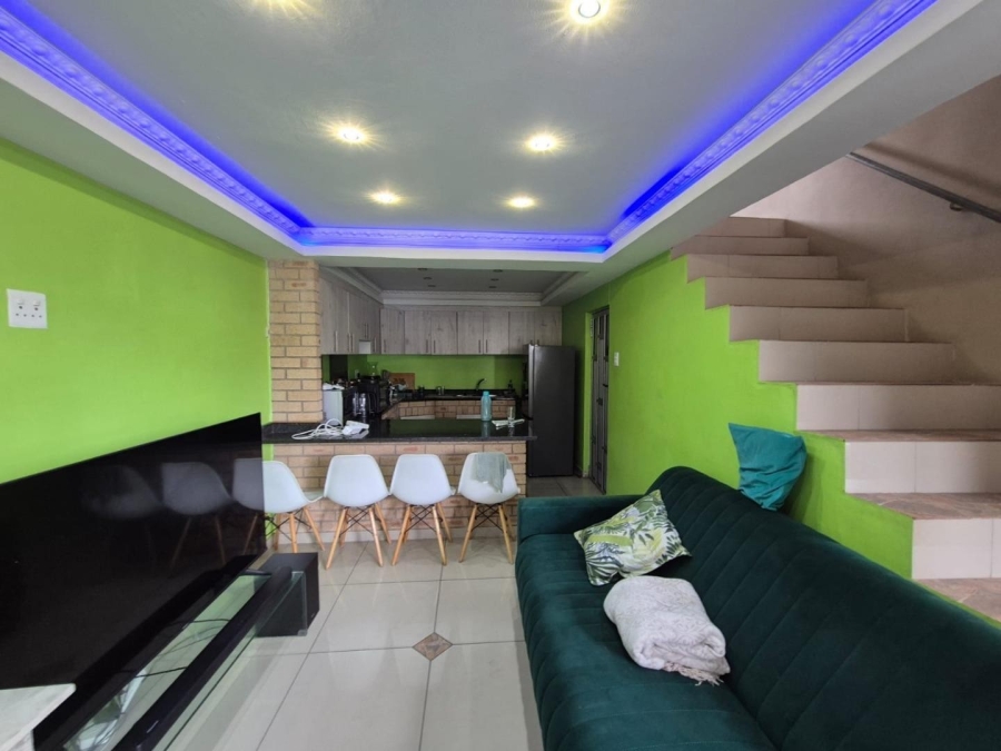 2 Bedroom Property for Sale in Crossmoor KwaZulu-Natal