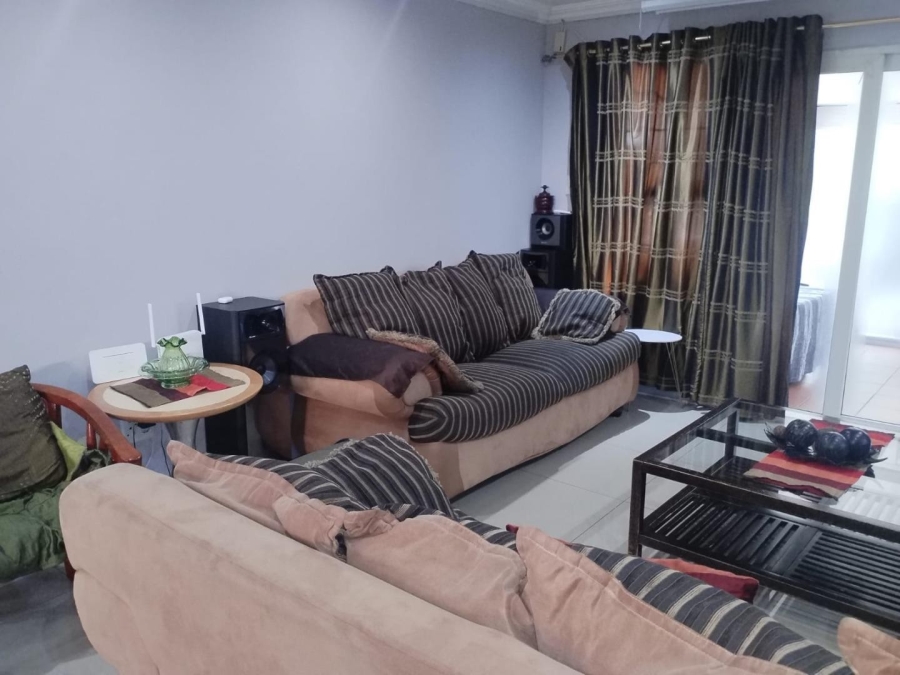 2 Bedroom Property for Sale in Sherwood KwaZulu-Natal