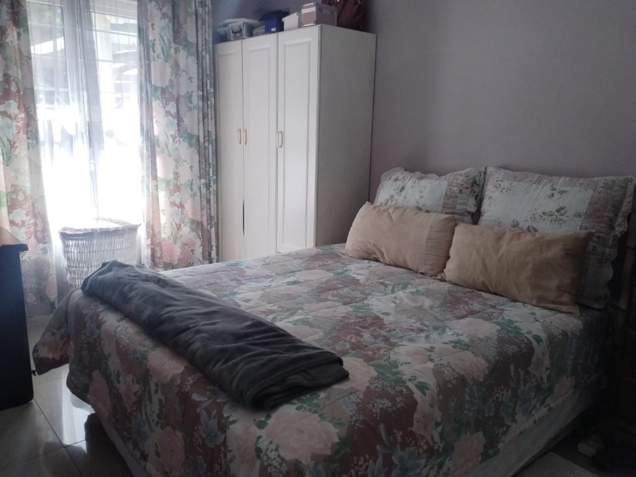 2 Bedroom Property for Sale in Sherwood KwaZulu-Natal