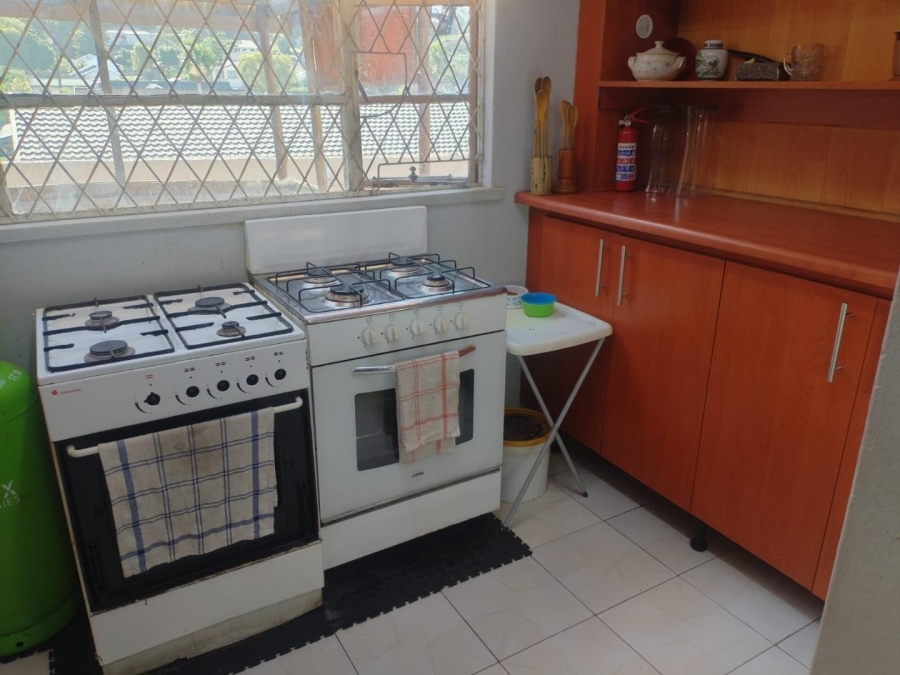 6 Bedroom Property for Sale in Escombe KwaZulu-Natal