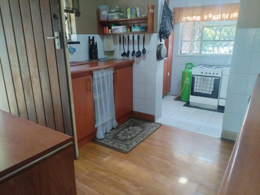 6 Bedroom Property for Sale in Escombe KwaZulu-Natal