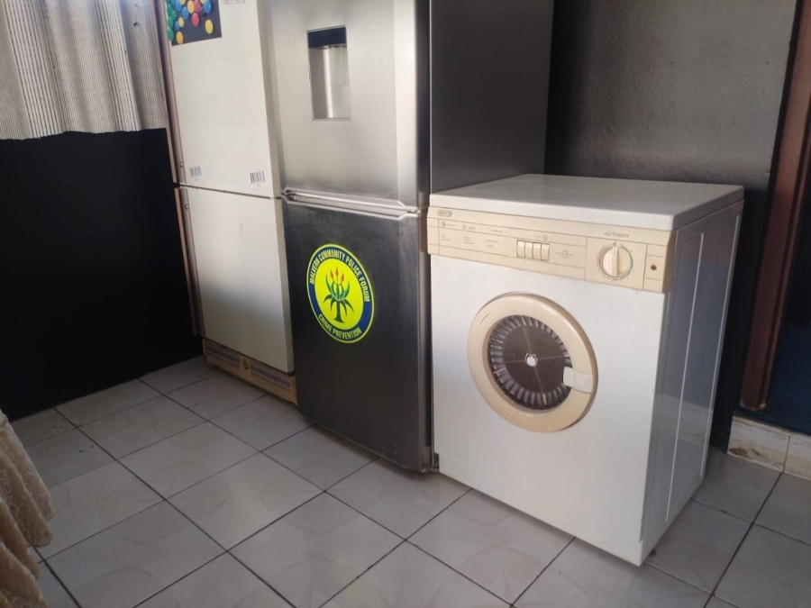 6 Bedroom Property for Sale in Escombe KwaZulu-Natal