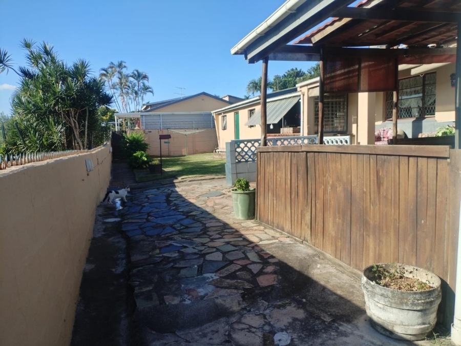 6 Bedroom Property for Sale in Escombe KwaZulu-Natal