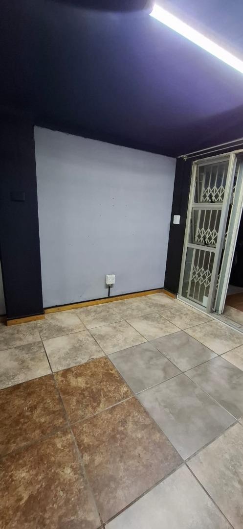 6 Bedroom Property for Sale in Escombe KwaZulu-Natal