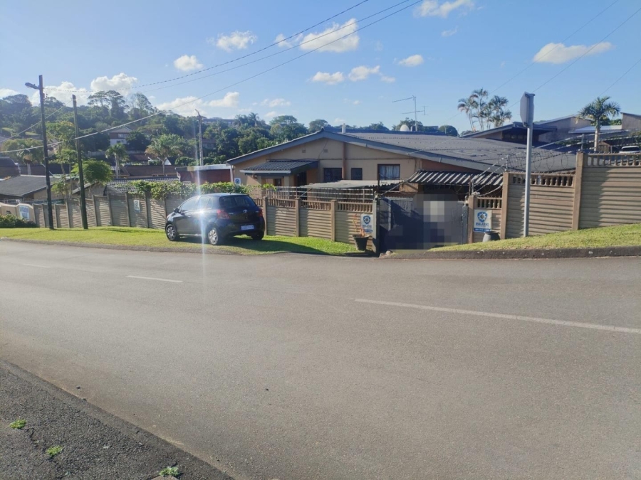 6 Bedroom Property for Sale in Escombe KwaZulu-Natal