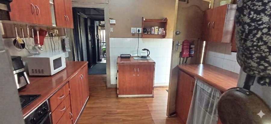 6 Bedroom Property for Sale in Escombe KwaZulu-Natal