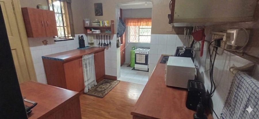 6 Bedroom Property for Sale in Escombe KwaZulu-Natal