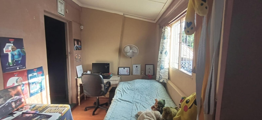 6 Bedroom Property for Sale in Escombe KwaZulu-Natal