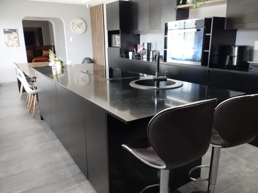 3 Bedroom Property for Sale in Kharwastan KwaZulu-Natal