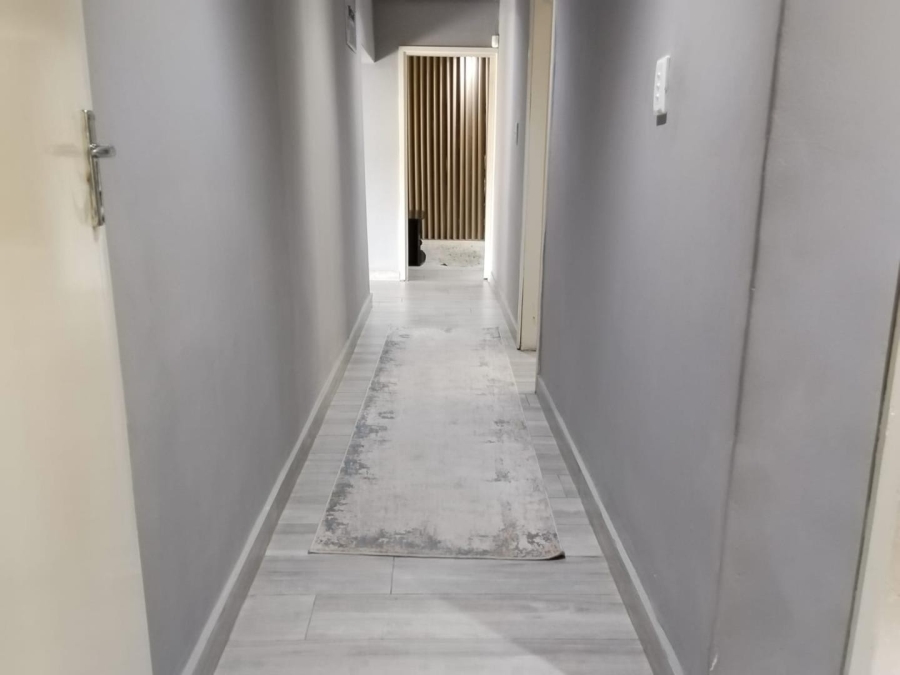 3 Bedroom Property for Sale in Kharwastan KwaZulu-Natal