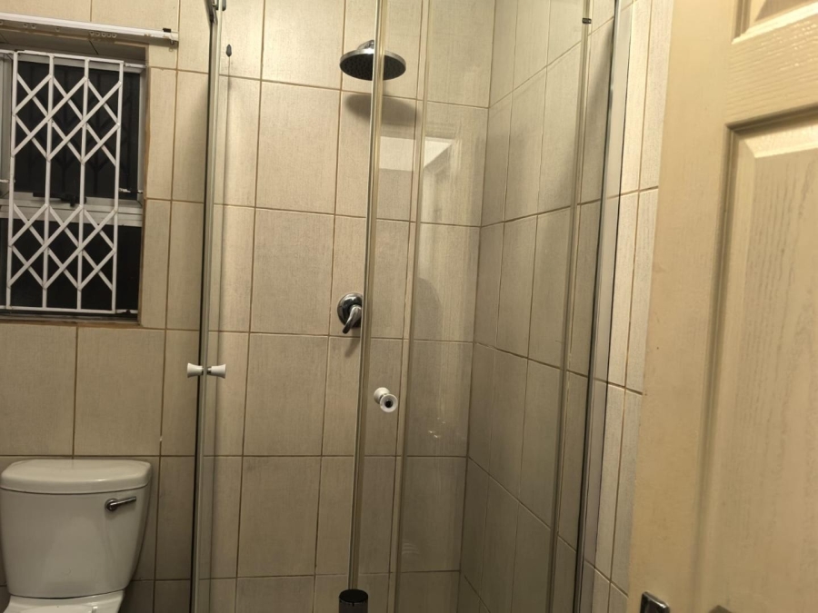 To Let 2 Bedroom Property for Rent in Chatsworth KwaZulu-Natal