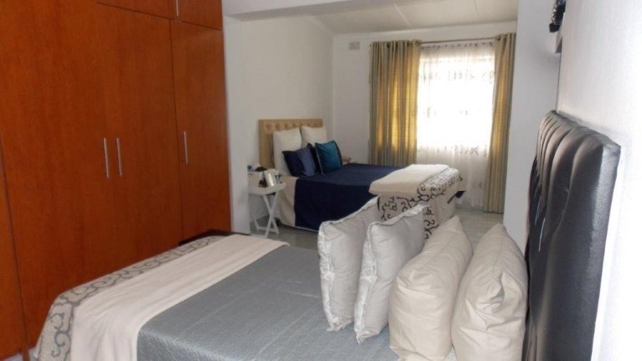 4 Bedroom Property for Sale in Westcliff KwaZulu-Natal