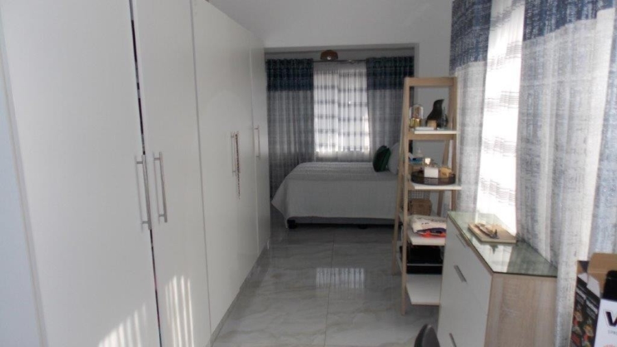 4 Bedroom Property for Sale in Westcliff KwaZulu-Natal