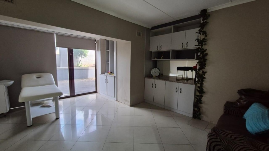 10 Bedroom Property for Sale in Malvern KwaZulu-Natal