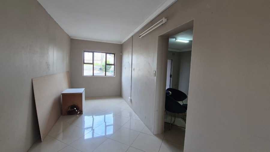 10 Bedroom Property for Sale in Malvern KwaZulu-Natal