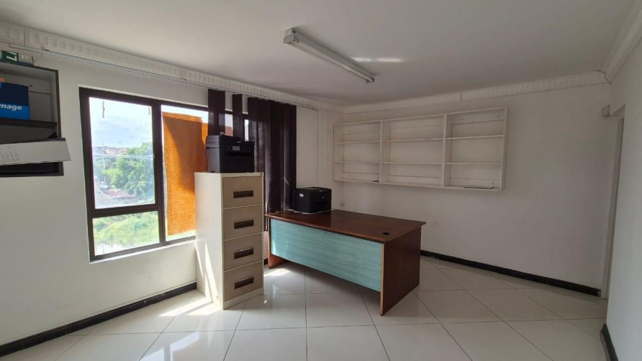 10 Bedroom Property for Sale in Malvern KwaZulu-Natal
