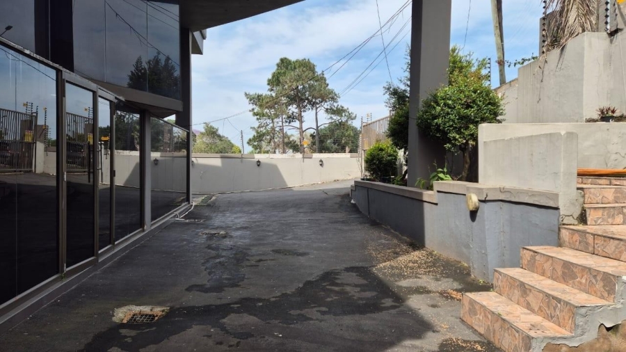 10 Bedroom Property for Sale in Malvern KwaZulu-Natal