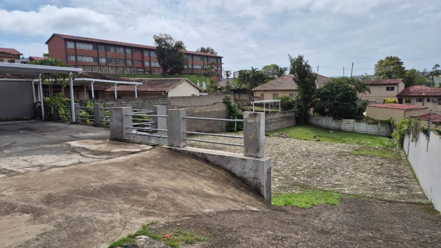 10 Bedroom Property for Sale in Malvern KwaZulu-Natal