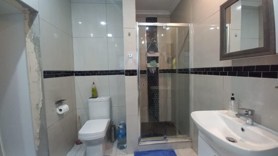 4 Bedroom Property for Sale in Hillary KwaZulu-Natal