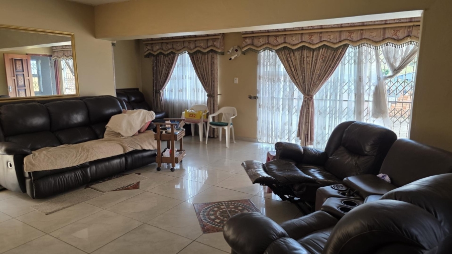 3 Bedroom Property for Sale in Arena Park KwaZulu-Natal