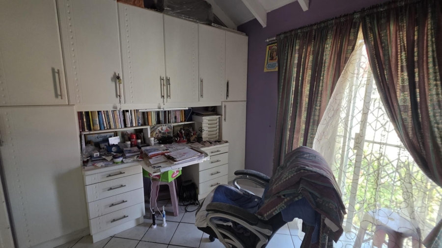 3 Bedroom Property for Sale in Arena Park KwaZulu-Natal