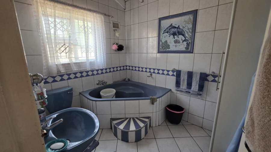 3 Bedroom Property for Sale in Arena Park KwaZulu-Natal
