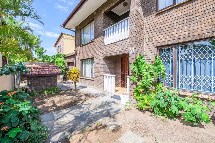4 Bedroom Property for Sale in Havenside KwaZulu-Natal